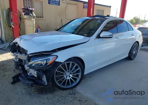 2017 Mercedes-Benz C 300 Sport из США, поврежденный, VIN 55SWF4JB3HU179548